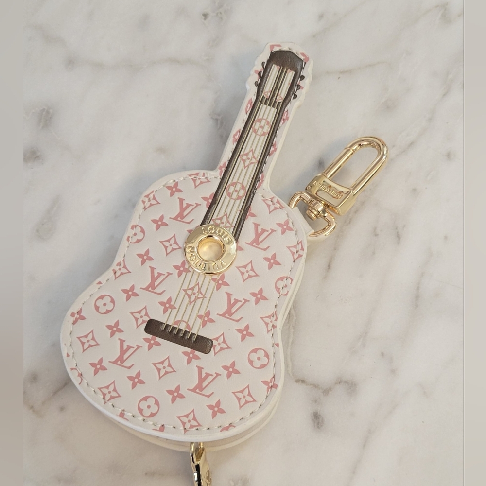 Fashion Pink & White  Guitar Key Pouch - Picture 4 of 7
